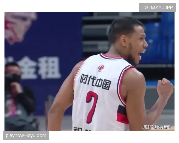 霍伊别尔关键发挥助力球队争冠,状态回暖成胜利关键 霍伊别尔关键发挥助力球队争冠,状态回暖成胜利关键