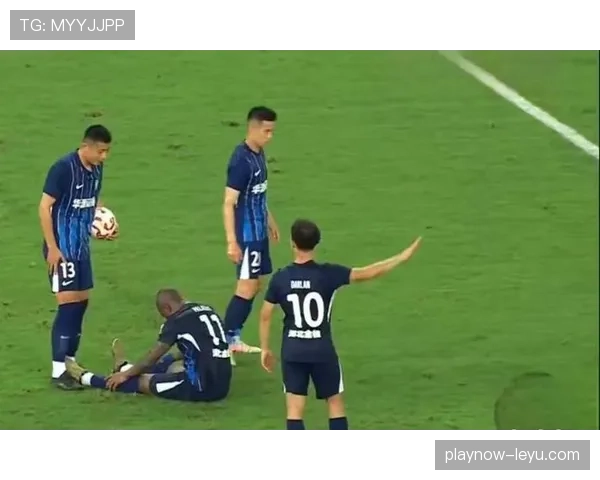 VAR改判规则中,这些细节为何常让裁判难以拿捏? VAR改判规则中,这些细节为何常让裁判难以拿捏?