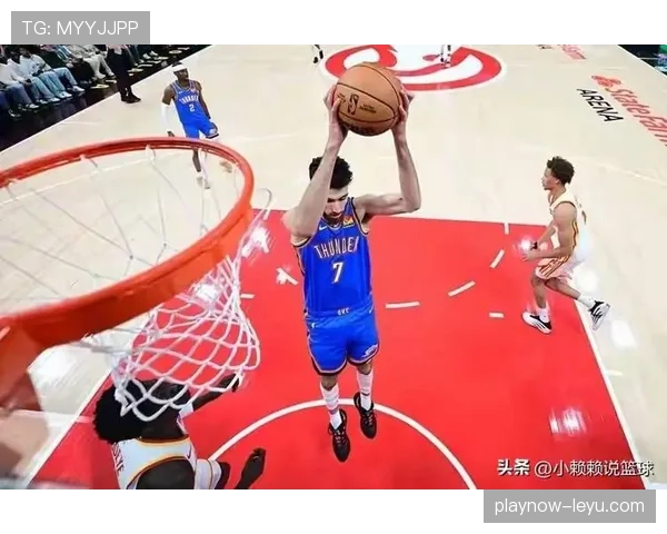 霍姆格伦挡拆吸引约基奇拉开内线空间